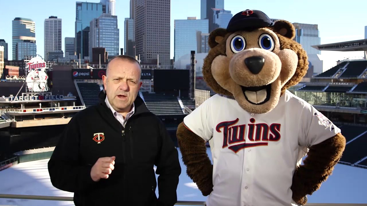 Pro Sports Plunge – Twins